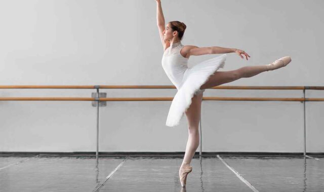 https://pianobimson.com/wp-content/uploads/2019/04/inner_image_dance_06-640x379.jpg